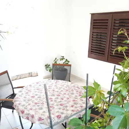 Apartman Kule *