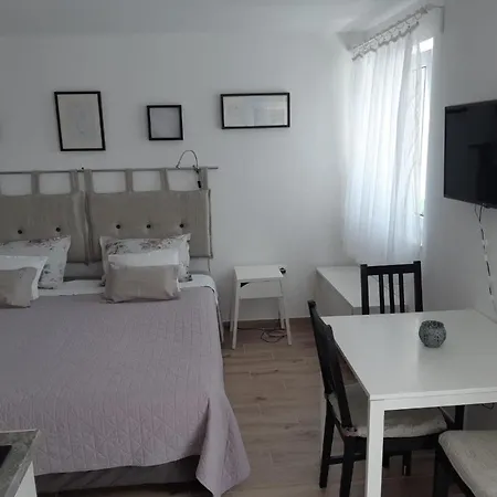Kule Apartment *
