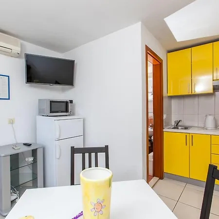 Kule 3451 Brela
