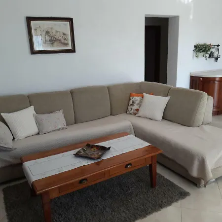 Apartment Kule